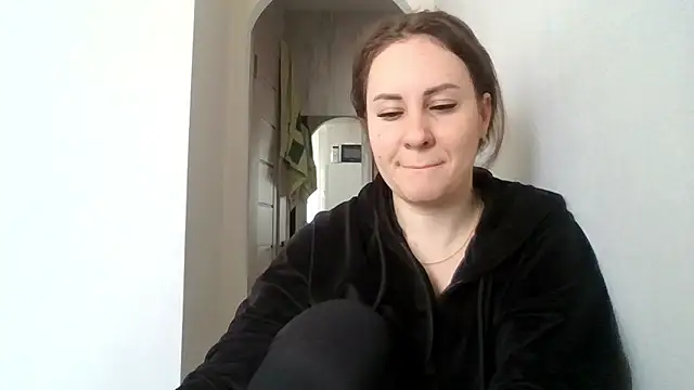 MeadowEyes online show from April 2026 09:40:02 AM