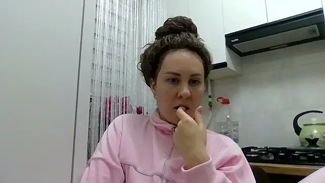 MeadowEyes online show from May 2026 07:37:02 PM