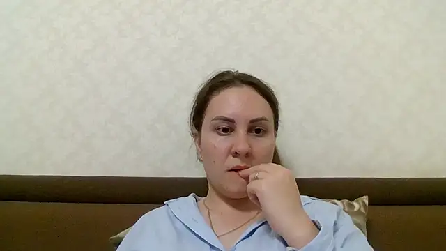 MeadowEyes online show from June 2026 06:11:01 PM