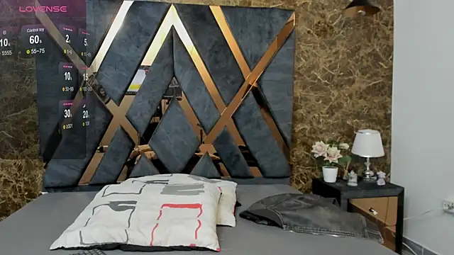 Vittoria Conti  online show from April 2026 05:13:02 PM