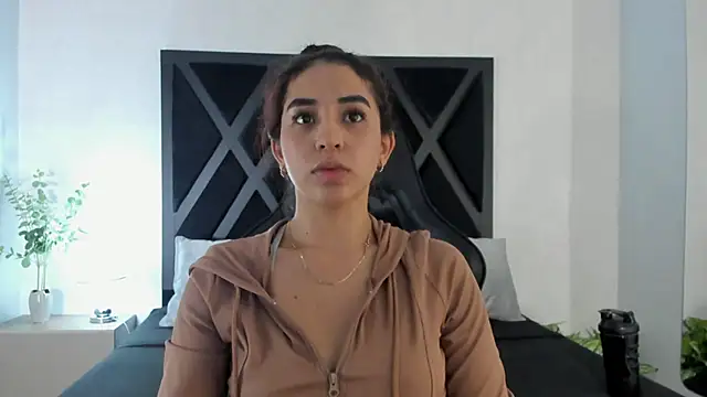 Snapshot of Vittoria_Conti_ chatting on June 2026 05:36:01 PM Vittoria Conti online show from June 2026 05:36:01 PM