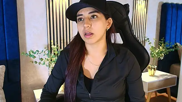 Snapshot of Vittoria_Conti_ chatting on July 2026 05:38:02 PM Vittoria Conti online show from July 2026 05:38:02 PM