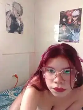 Snapshot of Redheadqueen chatting on October 2025 05:12:02 PM Redheadqueen online show from October 2025 05:12:02 PM