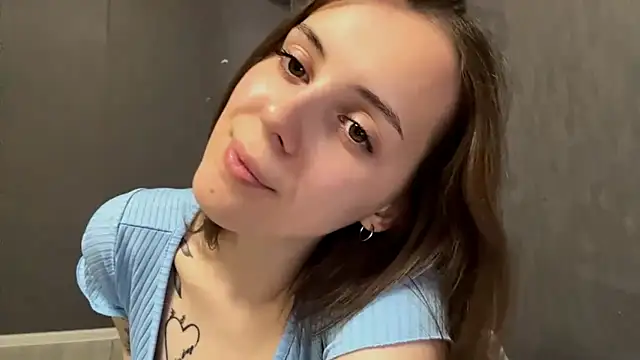 Snapshot of Montain_Romantic chatting on October 2025 06:00:01 AM Montain Romantic online show from October 2025 06:00:01 AM