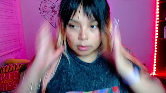 EllieMoonX online show from February 2026 11:44:01 PM