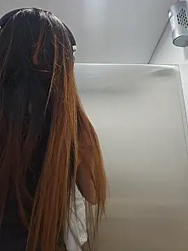 Meganthomson online show from November 2025 09:02:01 PM