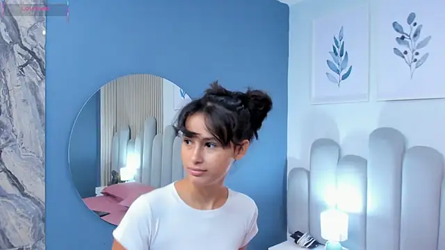 luly dreams online show from June 2026 11:45:01 AM