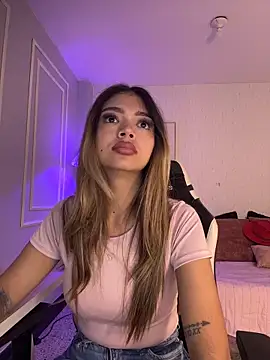 Snapshot of HoneyMollyX chatting on February 2026 01:15:01 PM HoneyMollyX online show from February 2026 01:15:01 PM