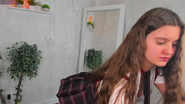 Renesmy Black online show from April 2026 11:18:02 PM