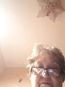 Katherine735 online show from October 2025 06:24:01 PM