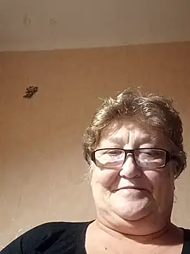 Katherine735 online show from November 2025 08:42:02 PM