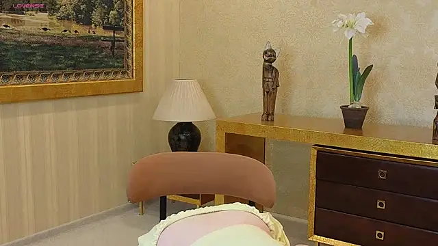 AlinaAldrete online show from November 2025 06:13:01 AM