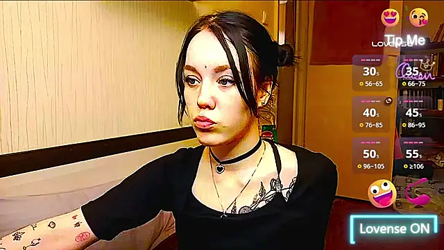 Snapshot of JennyRass chatting on April 2026 03:43:01 PM JennyRass online show from April 2026 03:43:01 PM