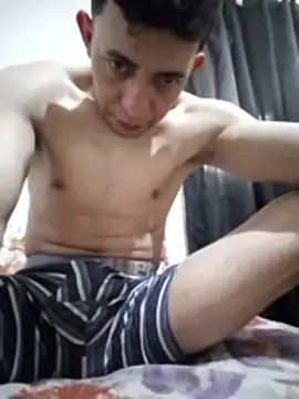 juniorcam10 online show from April 2026 02:01:01 PM