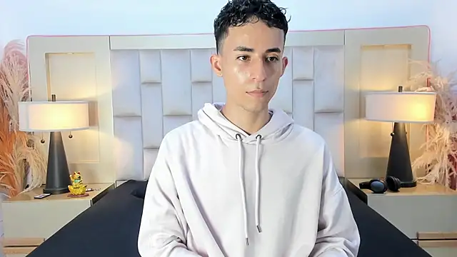 Zahir Ashar online show from April 2026 11:09:01 PM