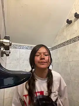 Ninfa pink online show from November 2025 05:13:02 PM