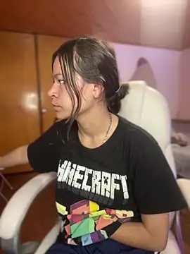 Ninfa pink online show from December 2025 07:40:02 PM