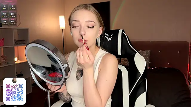 EvaPeace online show from February 2026 08:21:01 PM