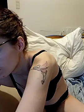 labellerose online show from January 2026 06:01:01 PM