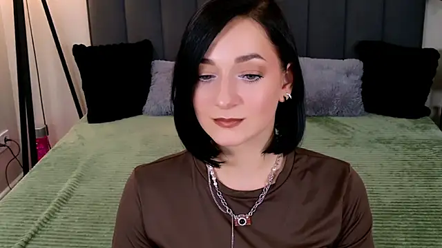 BaileeLynn online show from June 2026 01:05:02 PM