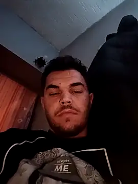 Alexszader36 online show from April 2026 10:48:02 PM