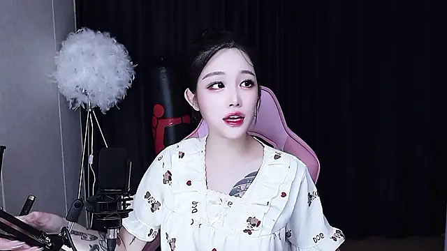 MISA 02 online show from October 2025 02:06:01 PM