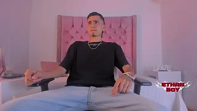 Ethan Boy  online show from October 2025 08:46:02 PM