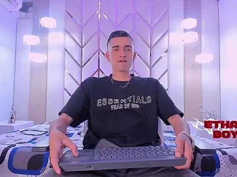 Ethan Boy  online show from February 2026 08:14:02 PM