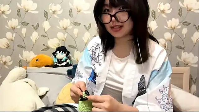 Snapshot of YunaMuse chatting on October 2025 07:35:02 PM YunaMuse online show from October 2025 07:35:02 PM
