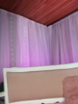 Swweet Miia1 online show from October 2025 08:37:02 PM