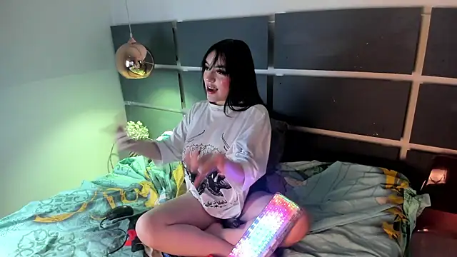 Snapshot of bubble__angel__ chatting on May 2026 12:33:01 PM bubble angel online show from May 2026 12:33:01 PM