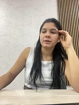 emma jak online show from October 2025 03:22:02 PM