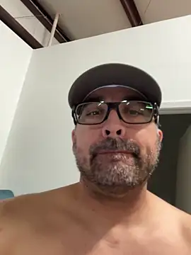 Snapshot of Fun_Time_Ron_2 chatting on October 2025 04:40:01 PM Fun Time Ron 2 online show from October 2025 04:40:01 PM