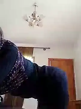 Snapshot of roseflore chatting on October 2025 10:58:02 AM roseflore online show from October 2025 10:58:02 AM
