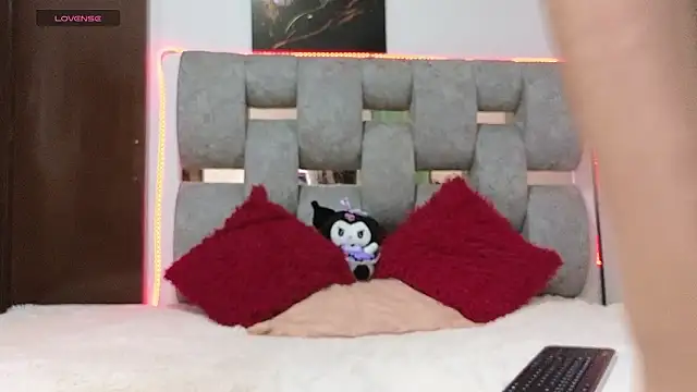 alix kitty online show from January 2026 08:24:02 PM