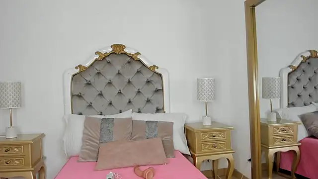 mary joseph online show from November 2025 08:41:02 PM