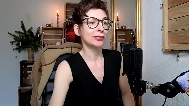 Antifistin online show from November 2025 12:30:01 PM