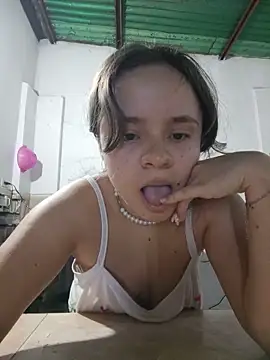 Snapshot of SweetRabbit29 chatting on May 2026 06:32:03 AM SweetRabbit29 online show from May 2026 06:32:03 AM