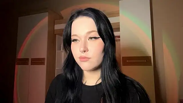Snapshot of KristenGoodmon chatting on October 2025 10:48:02 AM KristenGoodmon online show from October 2025 10:48:02 AM