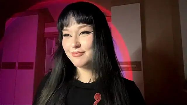 Snapshot of KristenGoodmon chatting on October 2025 09:49:01 AM KristenGoodmon online show from October 2025 09:49:01 AM