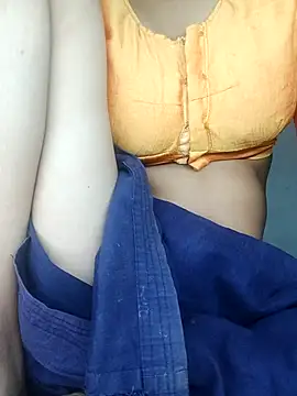 Snapshot of Cute_Dolly89 chatting on October 2025 05:48:02 PM Cute Dolly89 online show from October 2025 05:48:02 PM