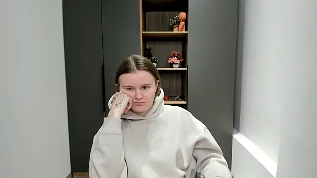 Snapshot of DaniellaPencil chatting on October 2025 04:33:01 AM DaniellaPencil online show from October 2025 04:33:01 AM