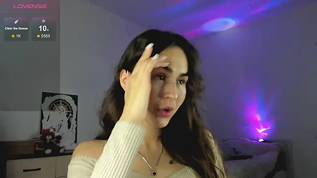 LionKierra online show from November 2025 04:23:01 AM