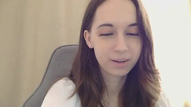 VeraLush online show from March 2026 01:07:02 PM