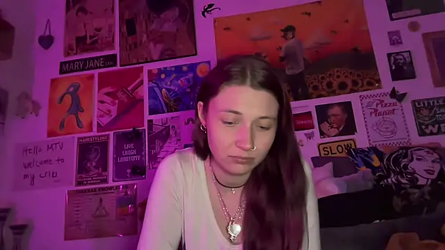 Snapshot of PauliinaBlue chatting on November 2025 04:53:02 PM PauliinaBlue online show from November 2025 04:53:02 PM