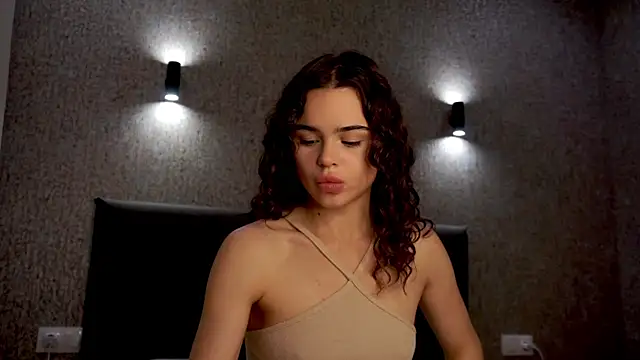 milykitty online show from October 2025 01:22:01 PM