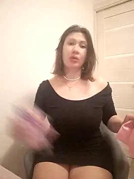 Ambika beauty online show from March 2026 04:35:01 PM