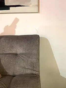 LunaMoore Pink online show from December 2025 12:33:02 PM