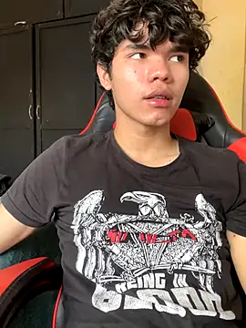 Im Camii online show from November 2025 05:02:01 PM