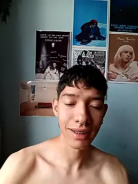 heyy noah11 online show from October 2025 06:41:02 PM